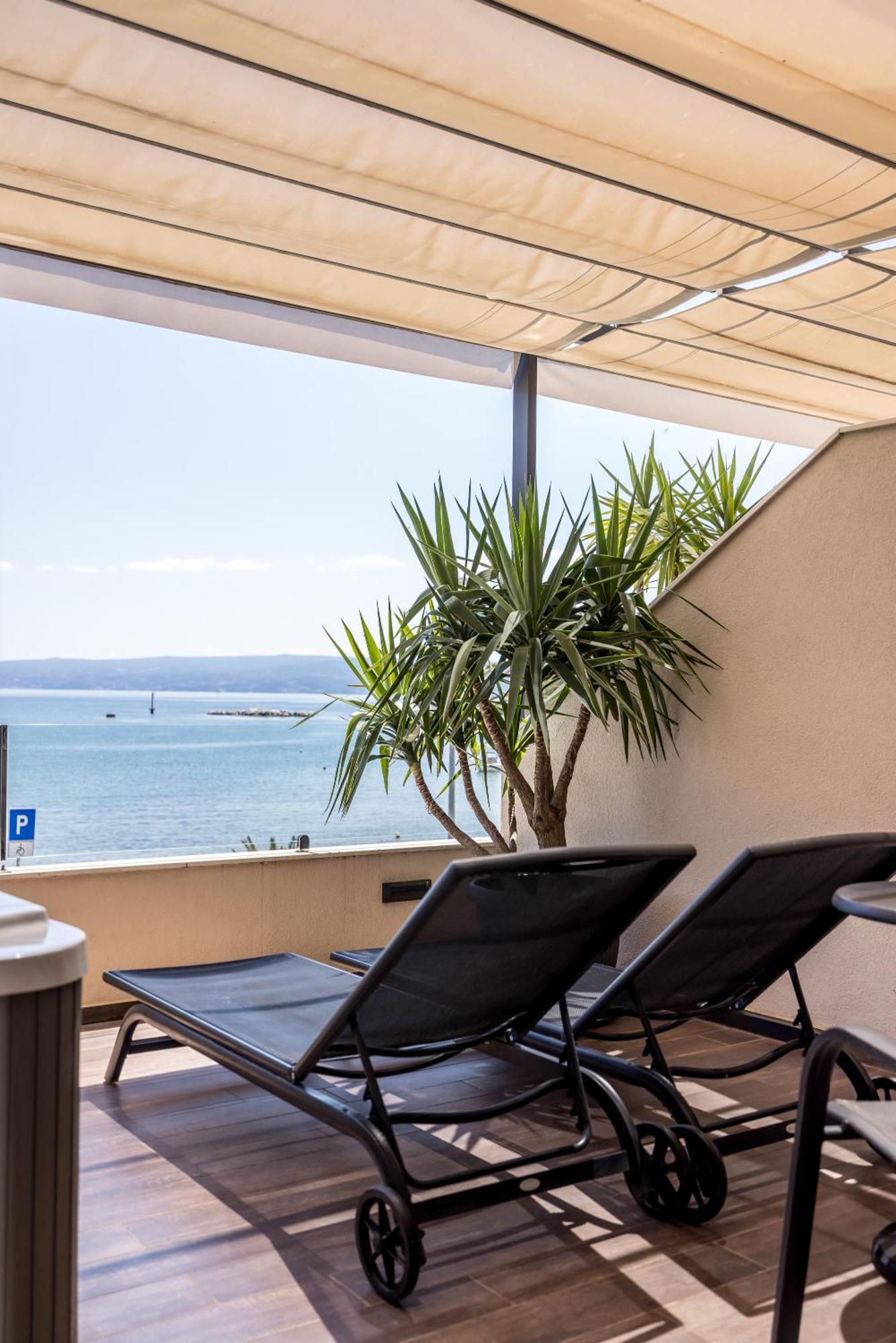 Sea View Luxury Rooms Seven Of Nine Split Zewnętrze zdjęcie